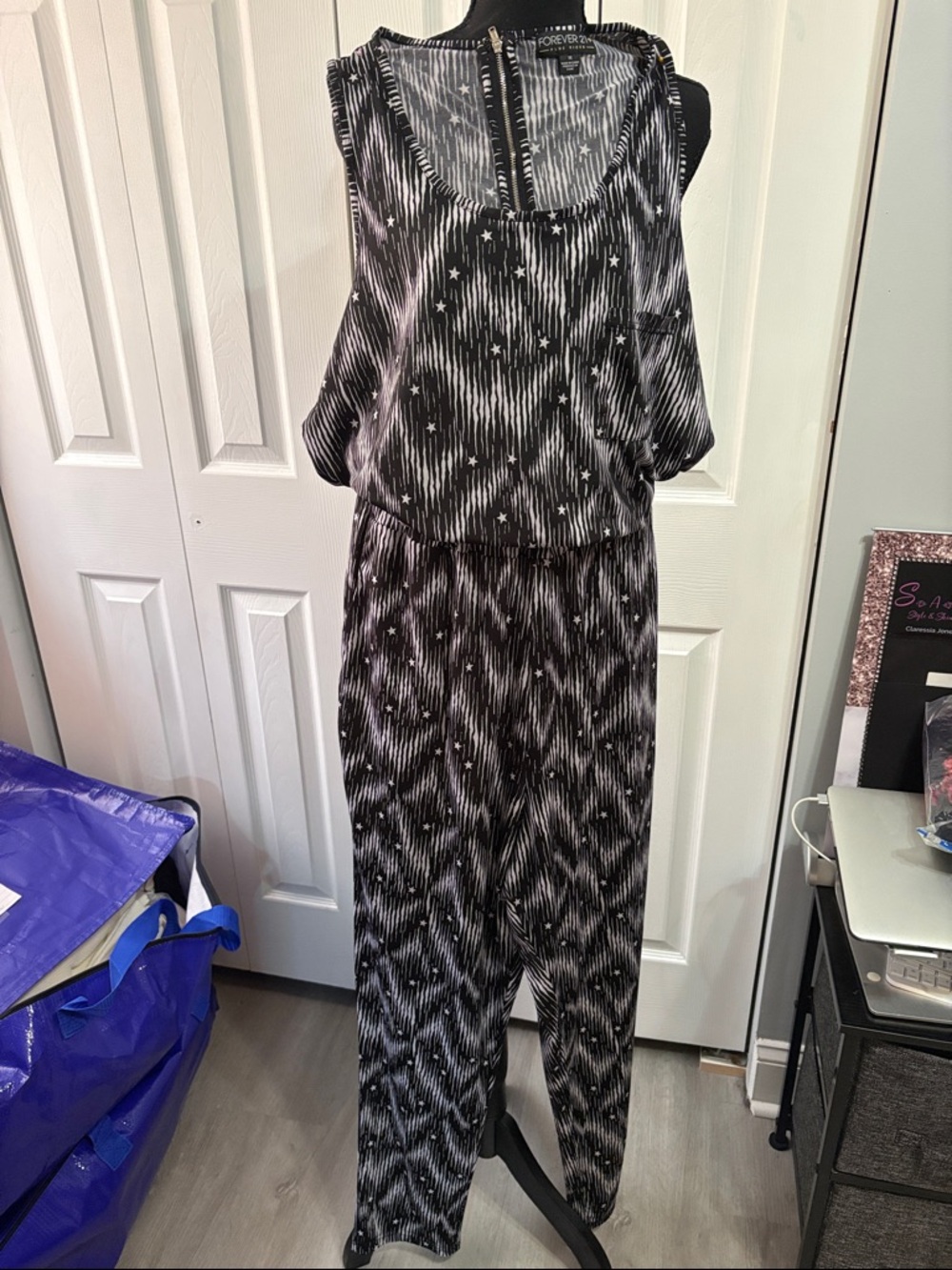Forever 21 Black & White Starprint Sleeveless Jumpsuit